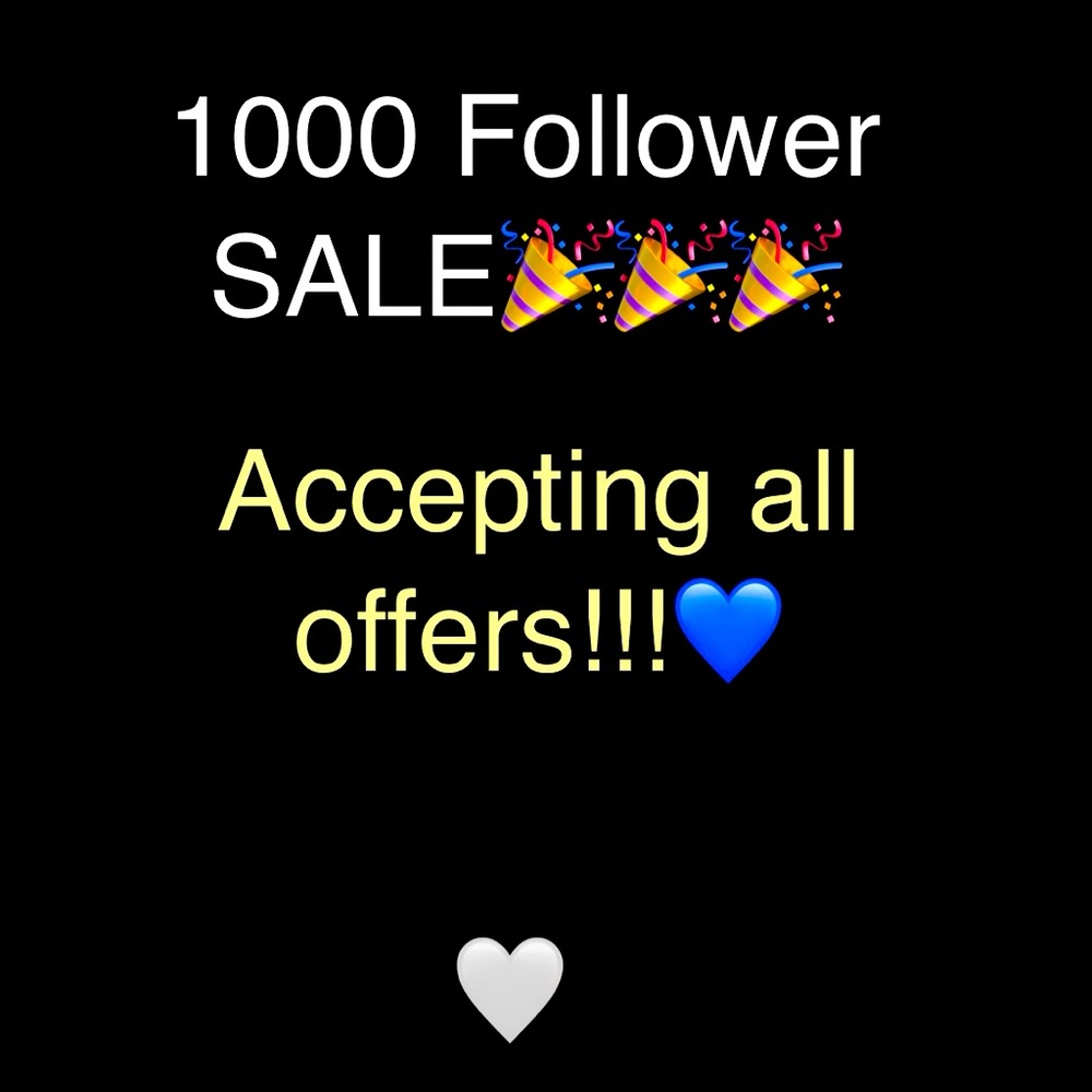 1000 Followers SALE!!! ACCEPTING EVERY OFFER!!!❤️💙🤍 MAKE AN OFFER